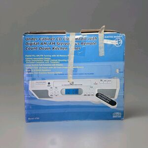 Electro Brand Model 4700 Under Cabinet CD Clock Radio Digital AM/FM Stereo NIB